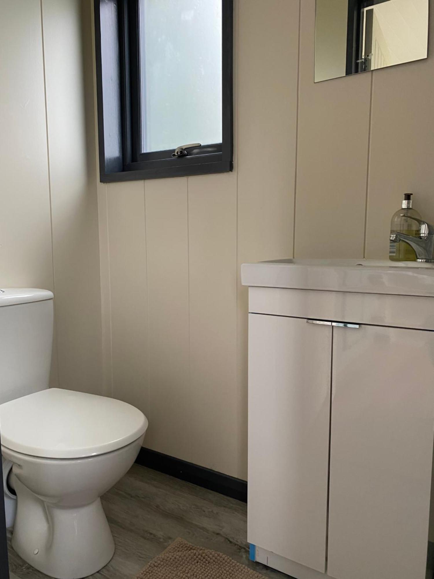 הוילה Boston Burren Garden Glamping Hut מראה חיצוני תמונה