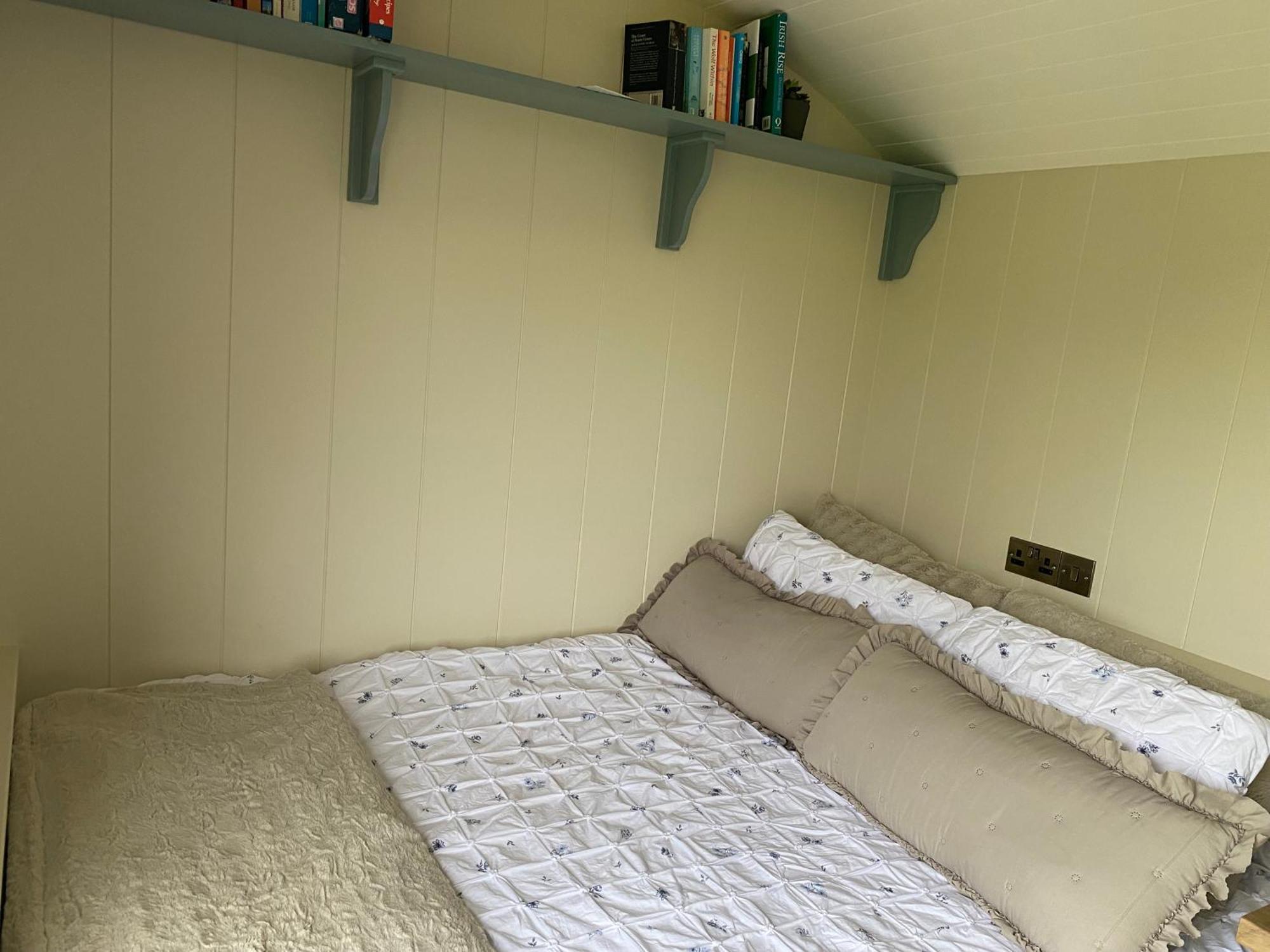 הוילה Boston Burren Garden Glamping Hut מראה חיצוני תמונה